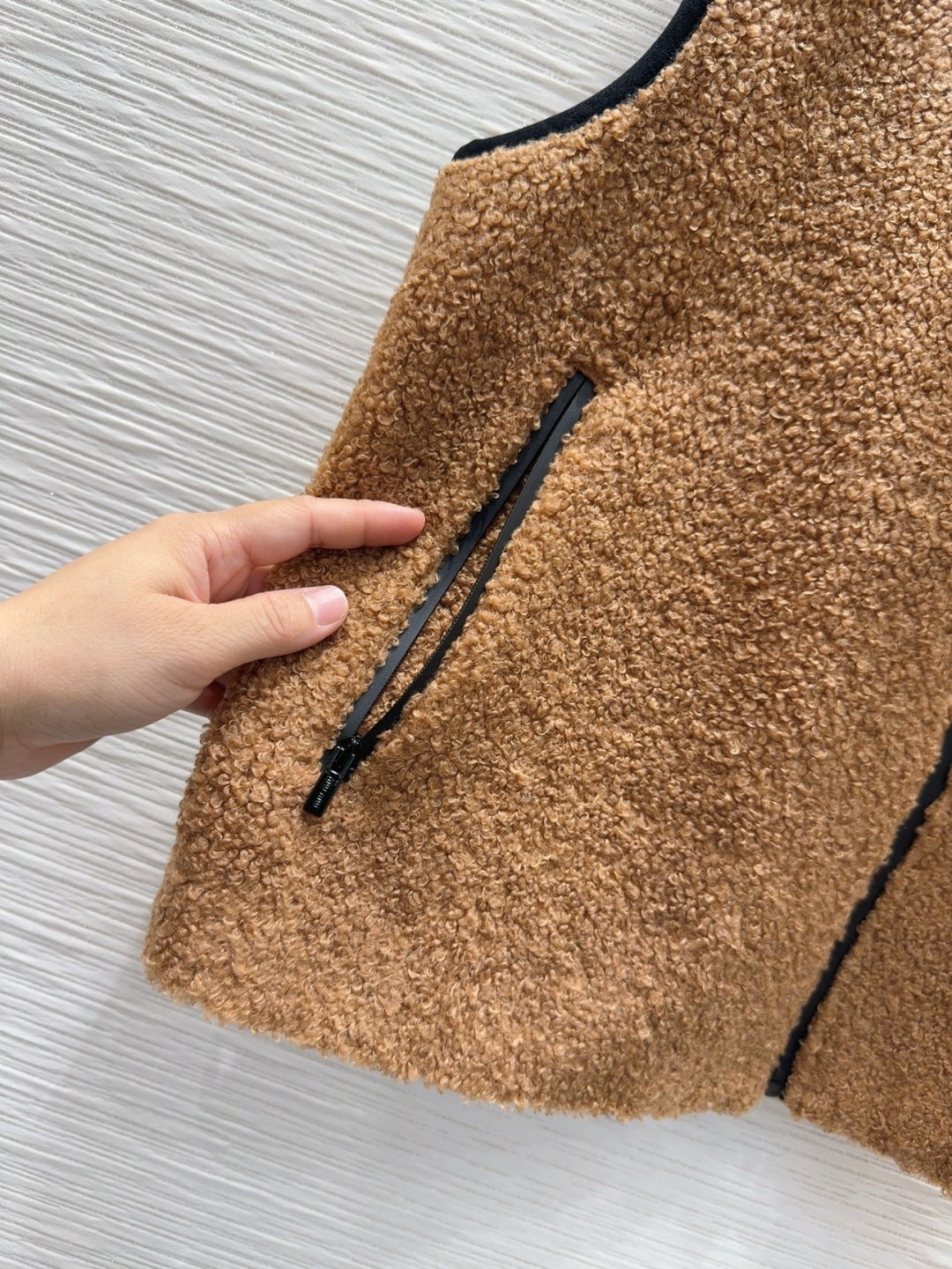 MIUMIU VEST STYLE 800