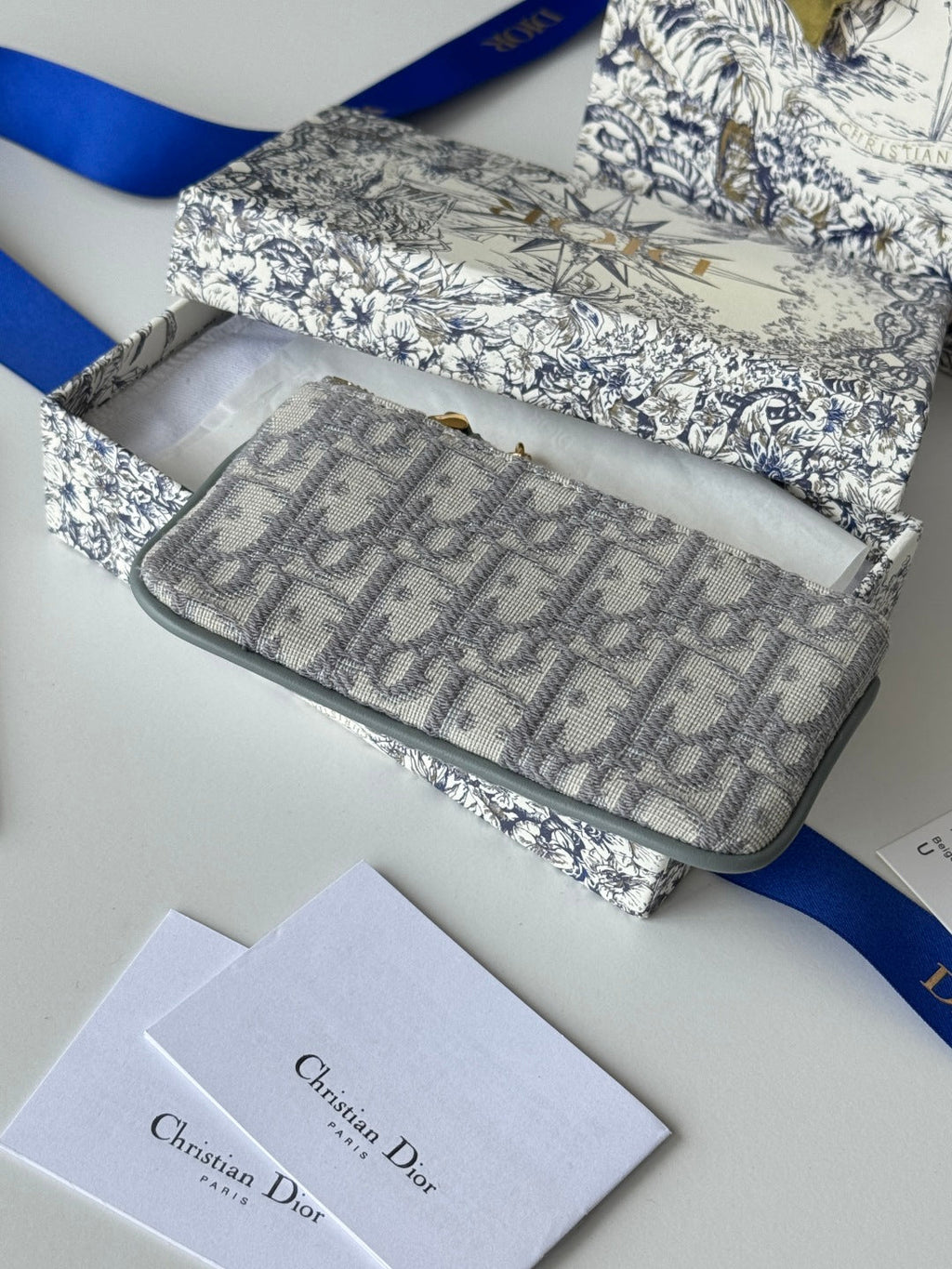 DIOR 25S TRAVEL MYRTE ZIPPED KEY CASE 14 IN GRAY DIOR OBLIQUE JACQUARD CANVAS