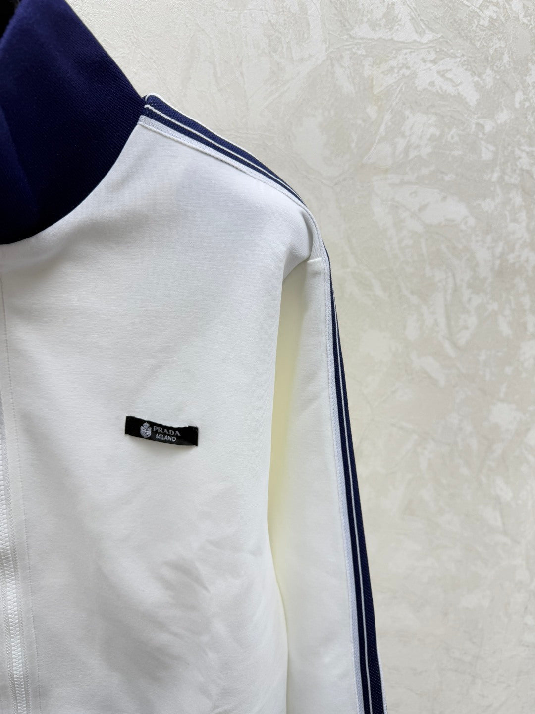 PRADA 25S JACKET 373