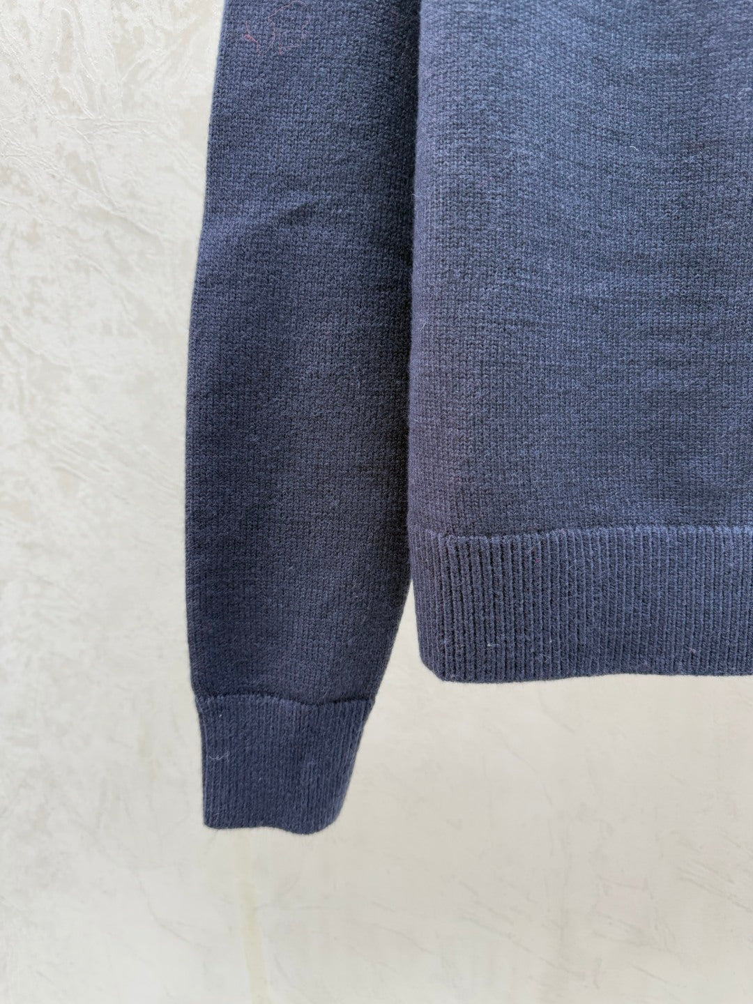 MIUMIU SWEATER STYLE 682