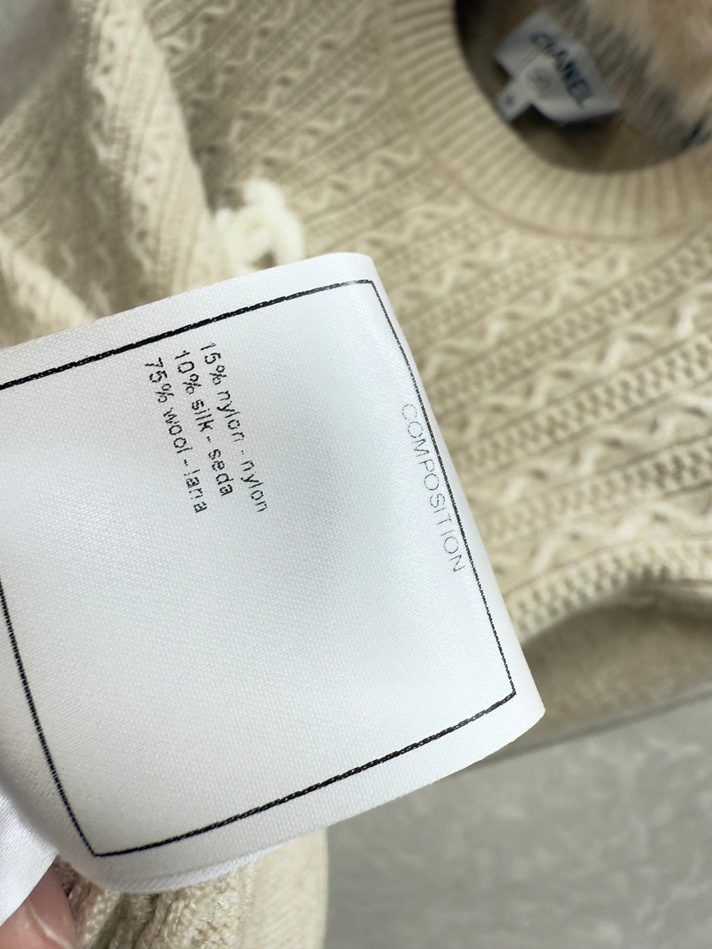 CHANEL 25S SWEATER WITH SCARF 522