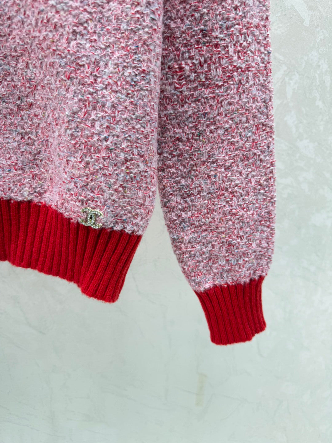 CHANEL 25S LONG-SLEEVE ROUND-NECK SWEATER 514