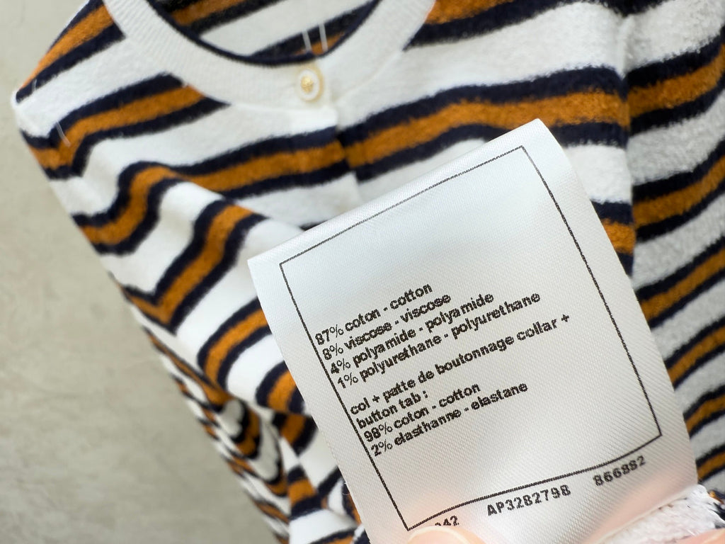 CHANEL 25S ROUND-NECK CARDIGAN 512