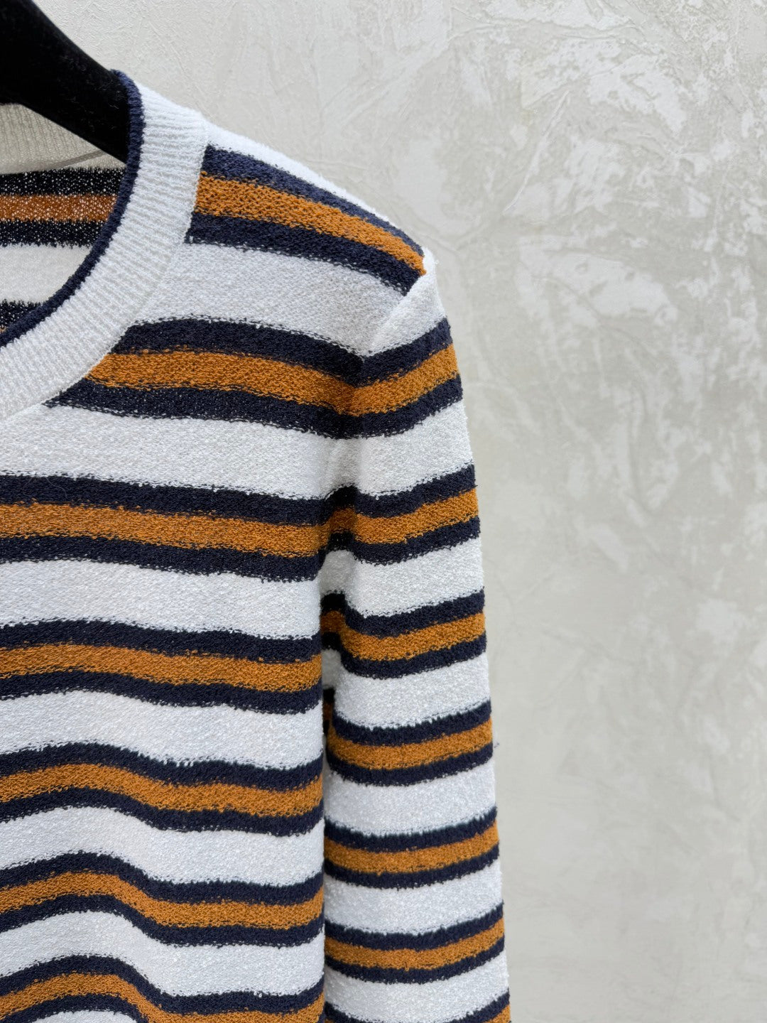 CHANEL 25S ROUND-NECK CARDIGAN 512