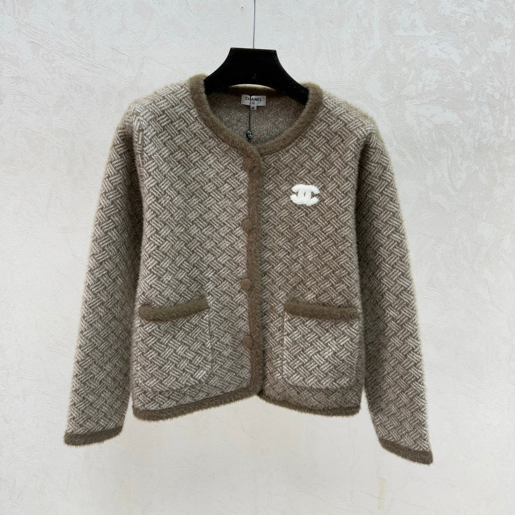 CHANEL 25S ROUND-NECK CARDIGAN 511