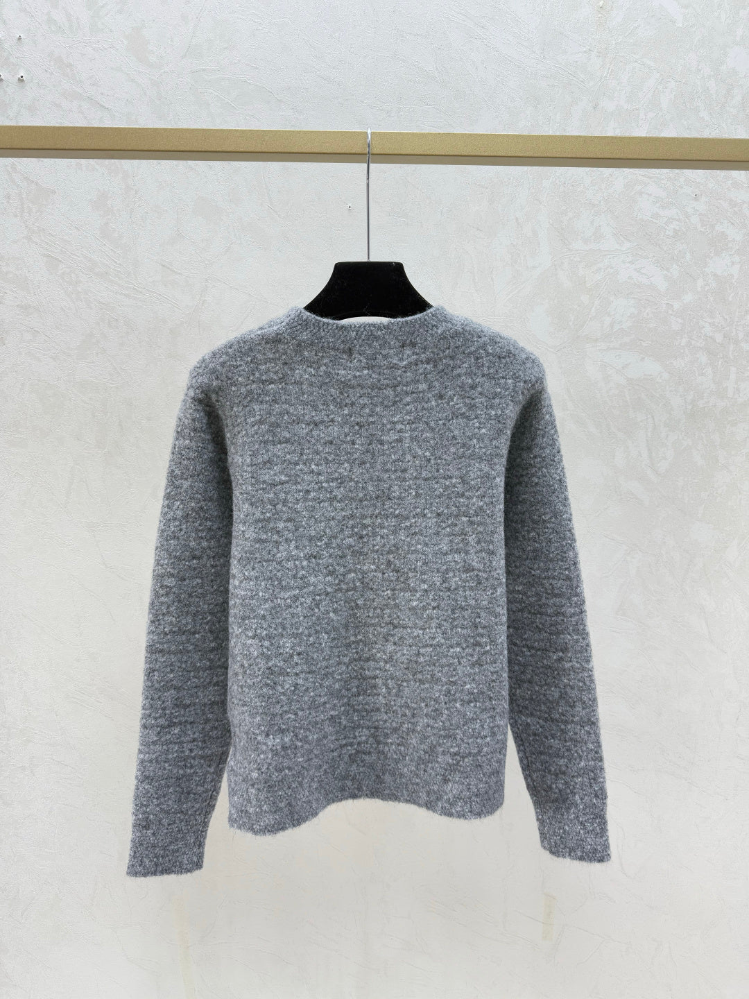 MIUMIU SWEATER STYLE 676