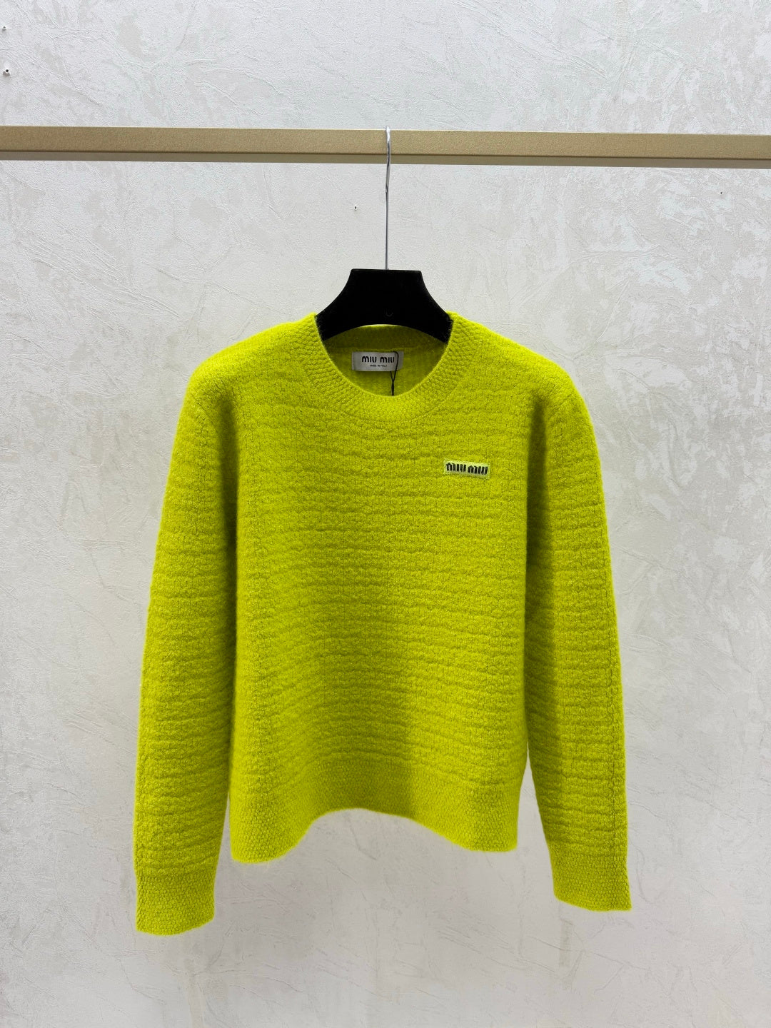 MIUMIU SWEATER STYLE 679