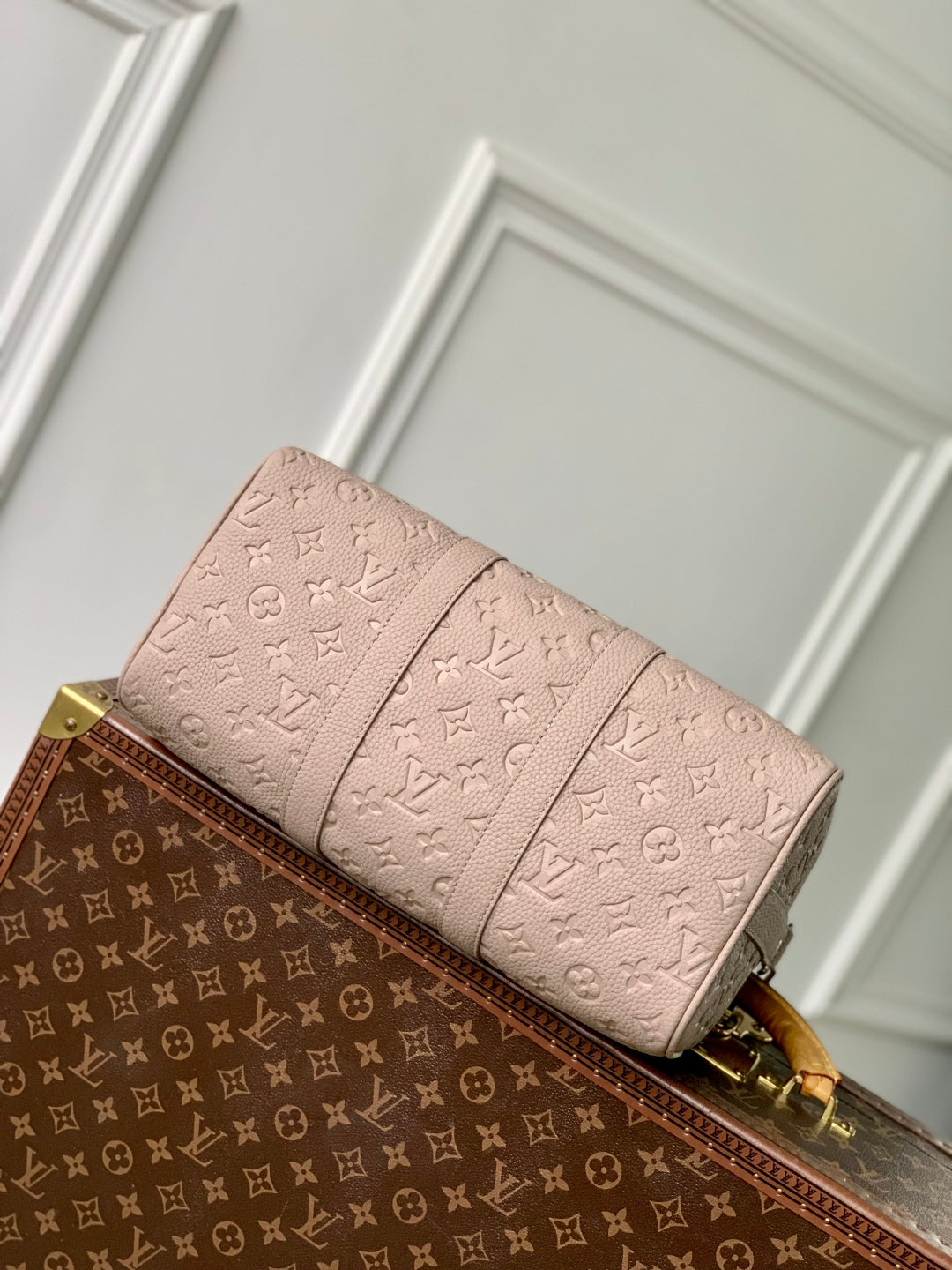 KEEPALL BANDOULIÈRE 34 BAG IN LIGHT BROWN MONOGRAM TAURILLON CALFSKIN