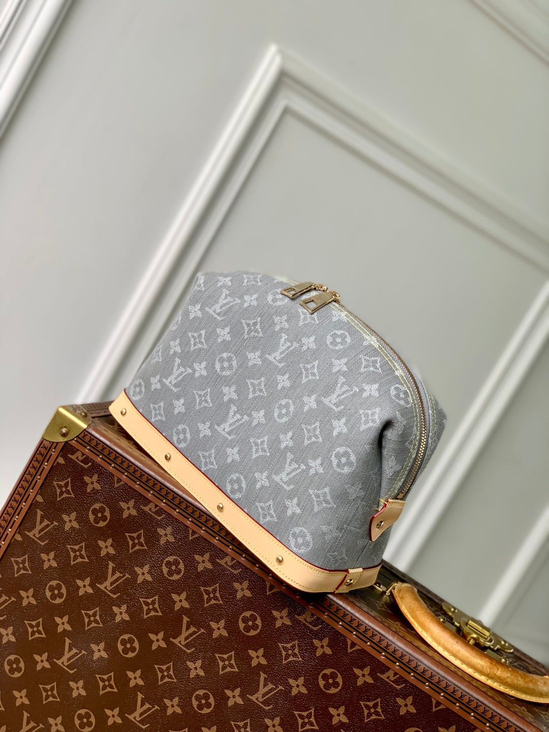 COSMETIC POUCH 27 IN GREY MONOGRAM DENIM GOLD HARDWARE