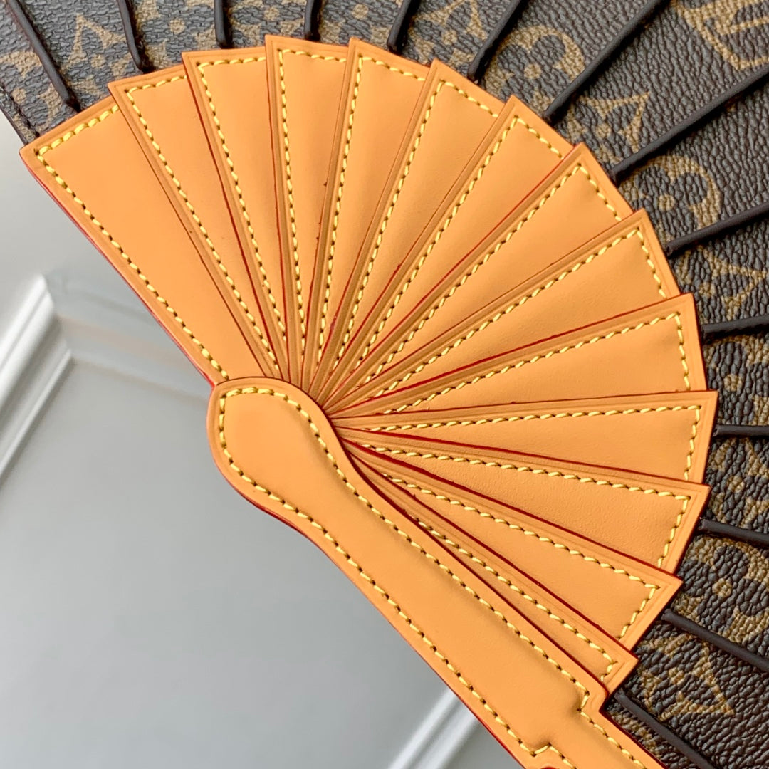 LV FAN 37 IN BROWN MONOGRAM COATED CANVAS AND CALFSKIN