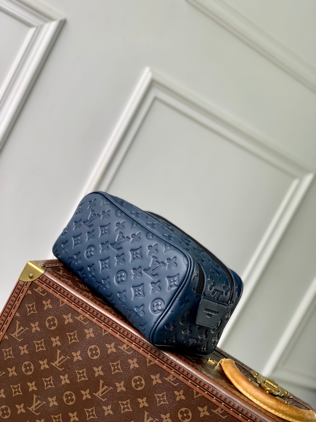 DOPP KIT 28 IN DARK BLUE MONOGRAM SHADOW CALFSKIN