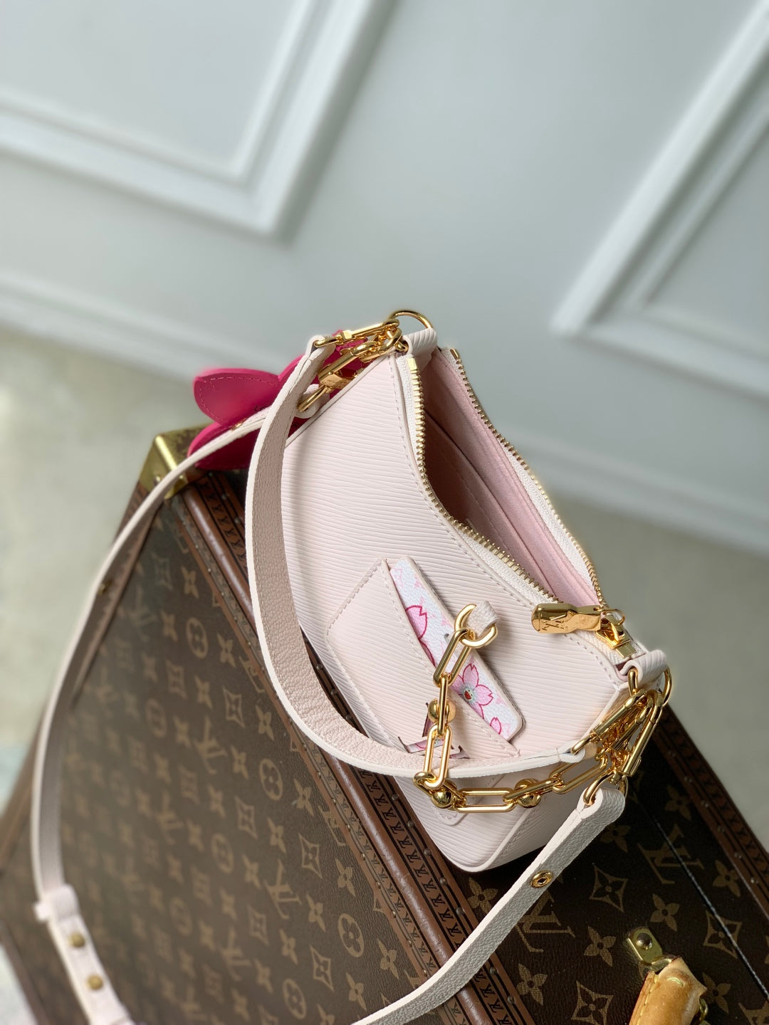 MARELLINI LV X TM 19 IN PINK CHEEKY CHERRY BLOSSOM EPI CALFSKIN