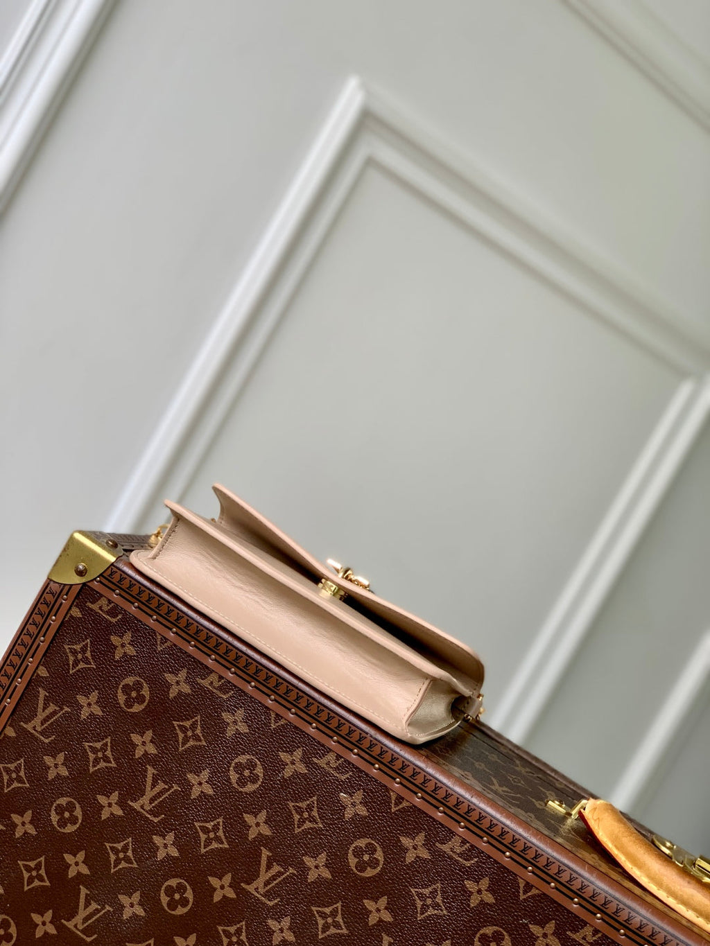 WALLET ON CHAIN BLOOM 20 IN BEIGE CALFSKIN