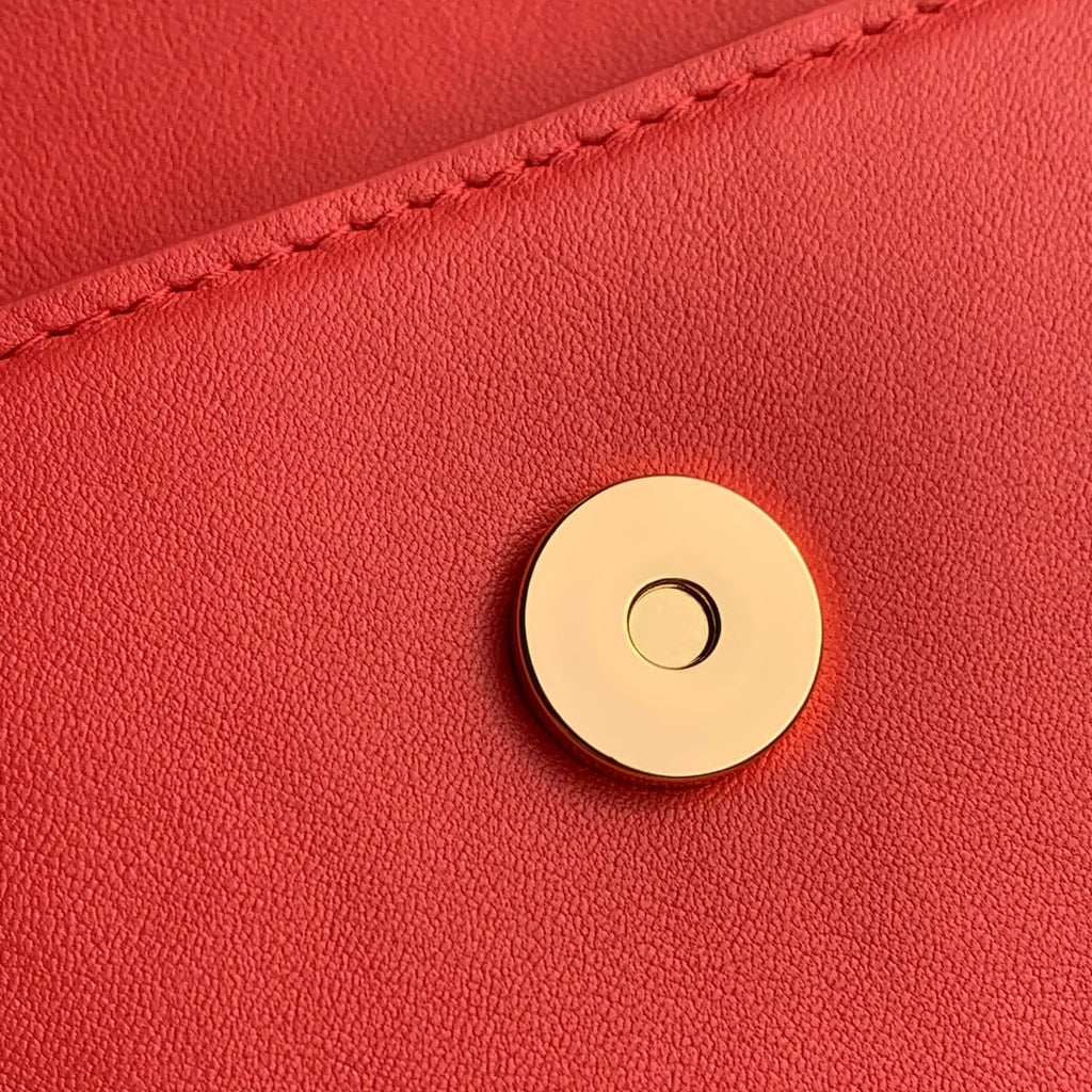 WALLET ON CHAIN BLOOM 20 IN SWEET CORAL CALFSKIN