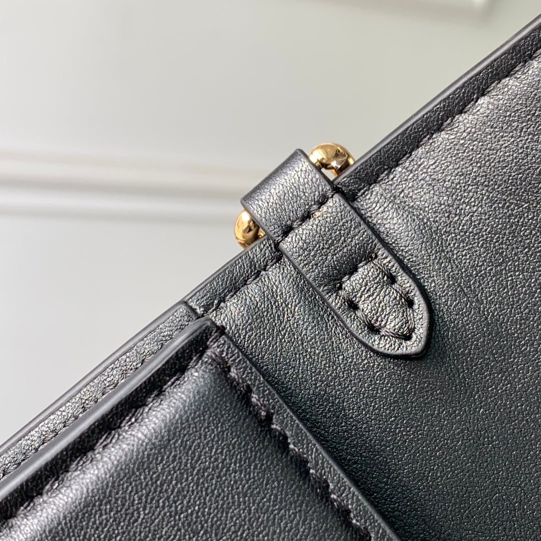WALLET ON CHAIN BLOOM 20 IN BLACK CALFSKIN