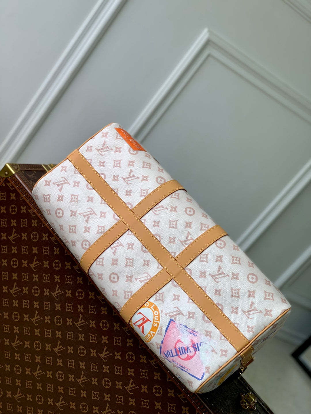 KEEPALL BANDOULIÈRE 45 IN WHITE MONOGRAM DUNE CANVAS AND CALFSKIN