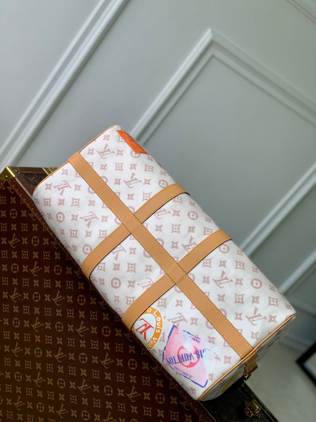 KEEPALL BANDOULIÈRE 45 IN WHITE MONOGRAM DUNE CANVAS AND CALFSKIN