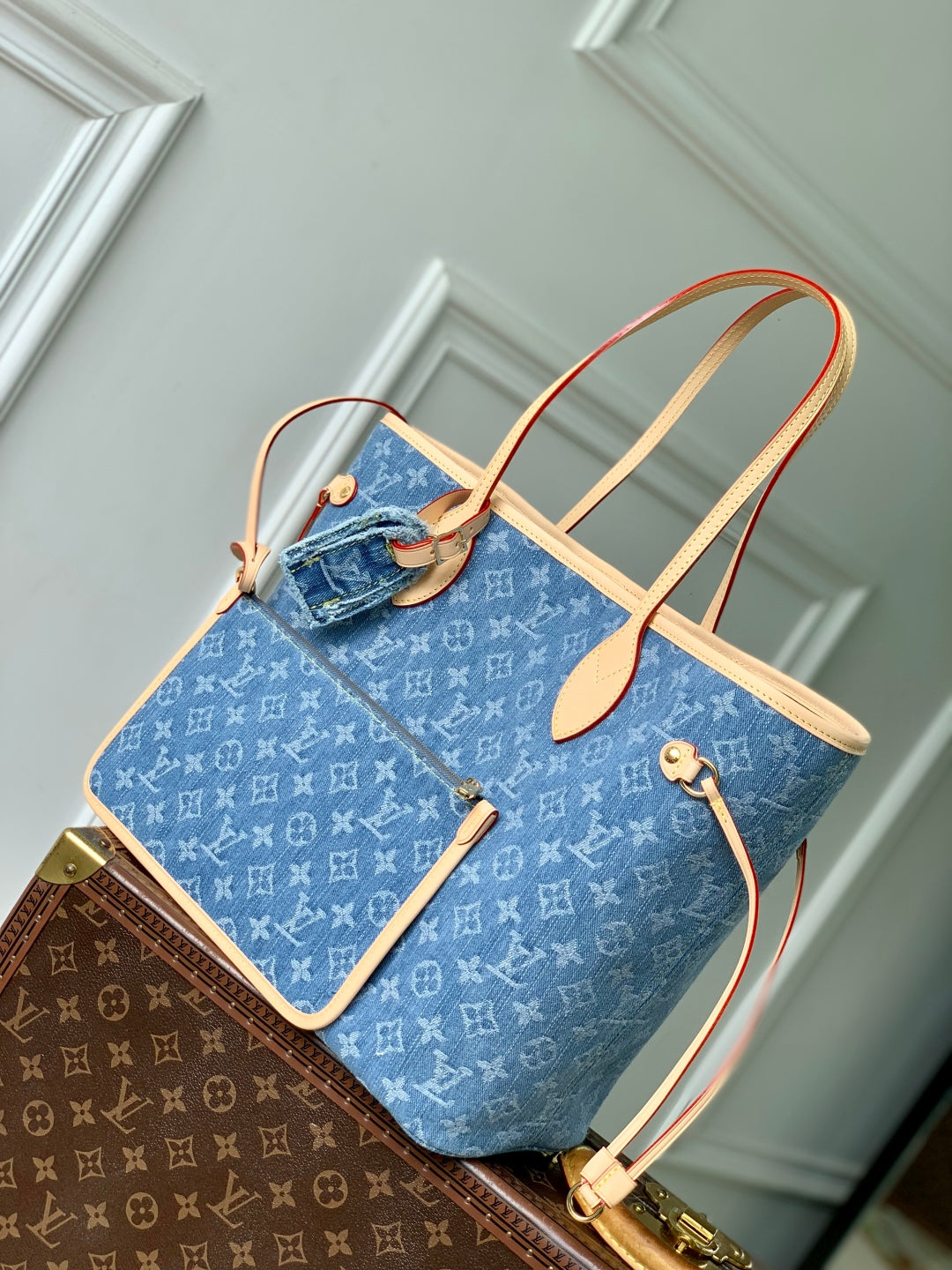 NEVERFULL MM 31 IN DENIM BLUE MONOGRAM COWHIDE LEATHER TRIM