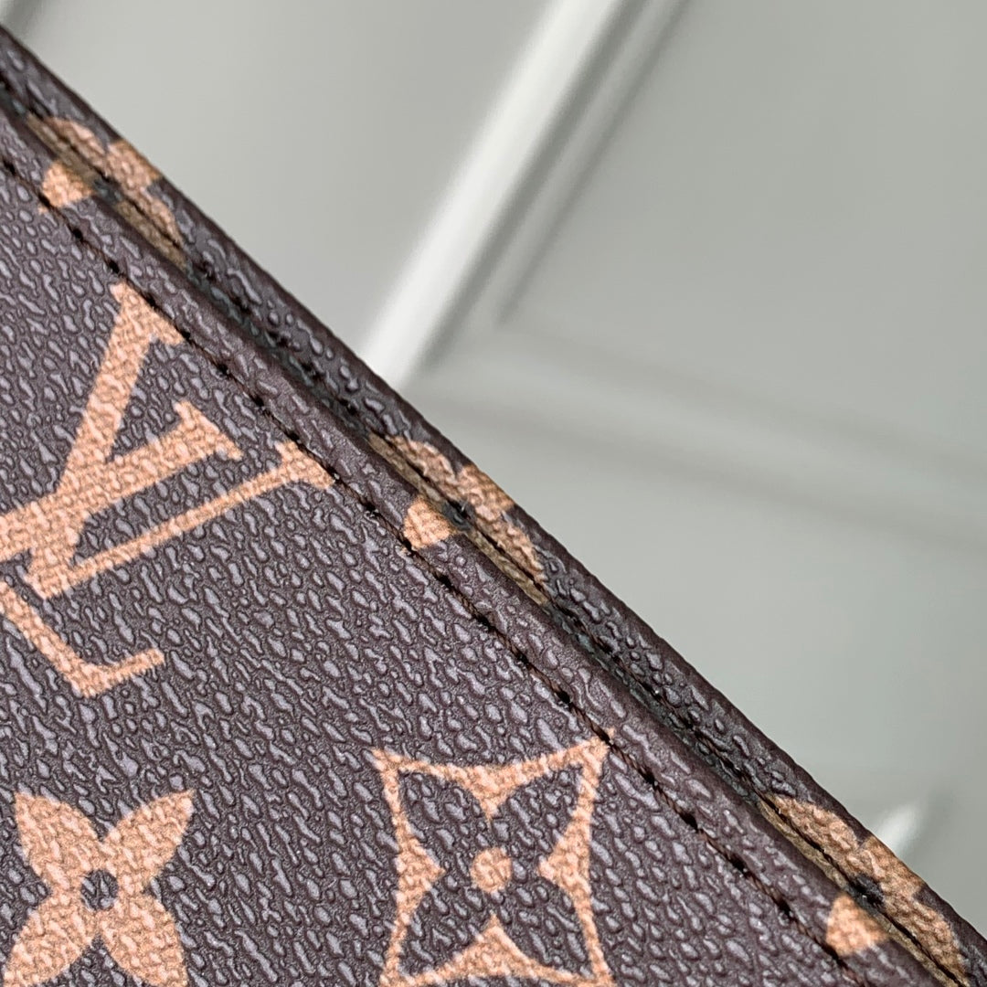 RIO TOILET POUCH 25 IN BROWN CANVAS MONOGRAM GOLD LOCK