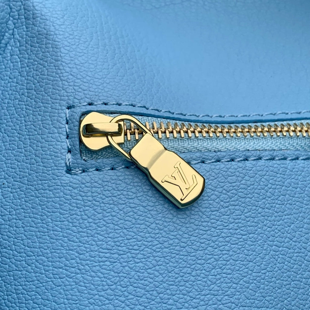 VIVIENNE 27 IN BROWN MONOGRAM COATED CANVAS GOLD LOCK