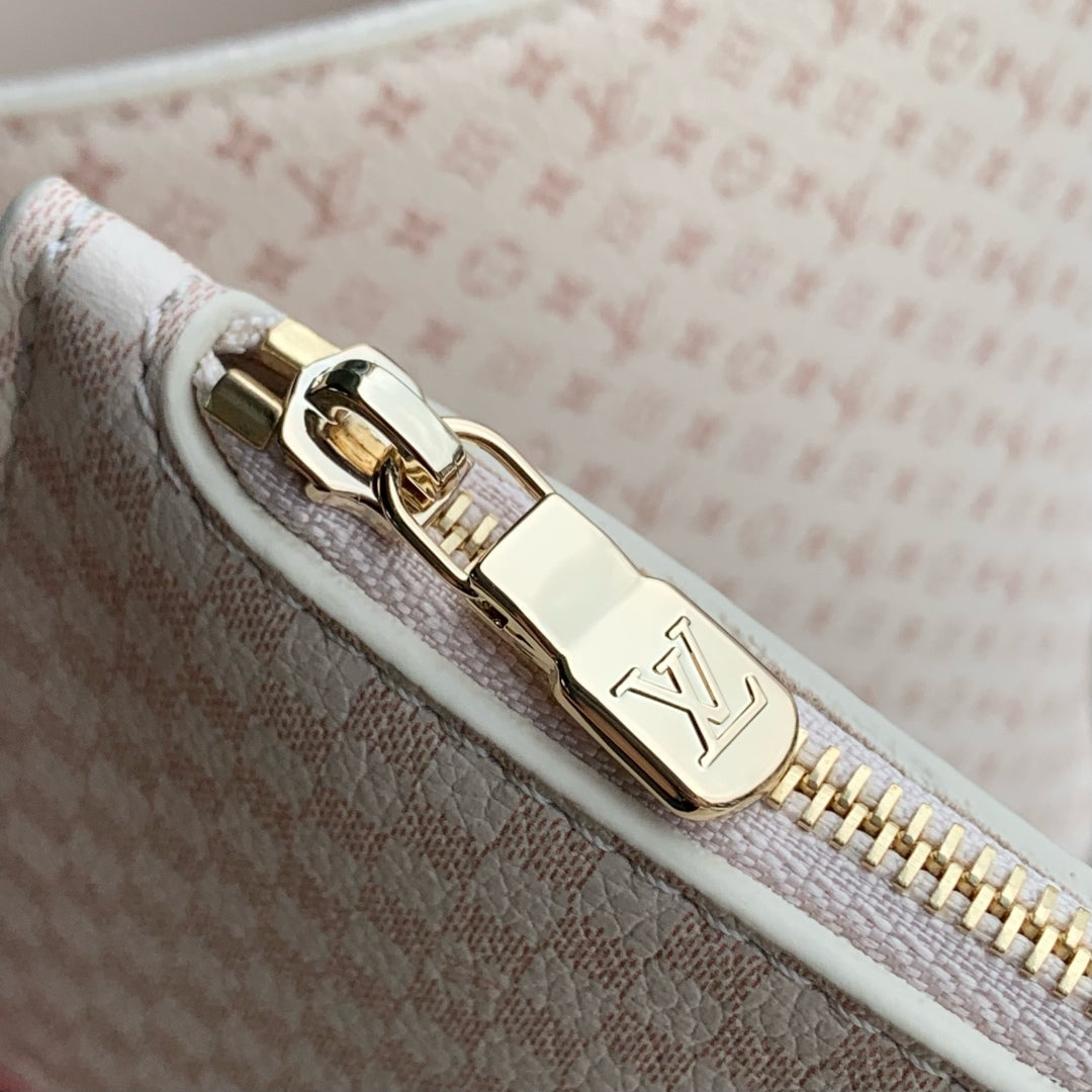 ROMANCE ALL IN BB 25S 18 IN DUNE MONOGRAM DAMIER CALFSKIN