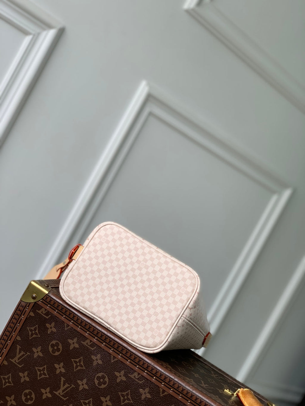 ROMANCE ALL IN BB 25S 18 IN DUNE MONOGRAM DAMIER CALFSKIN