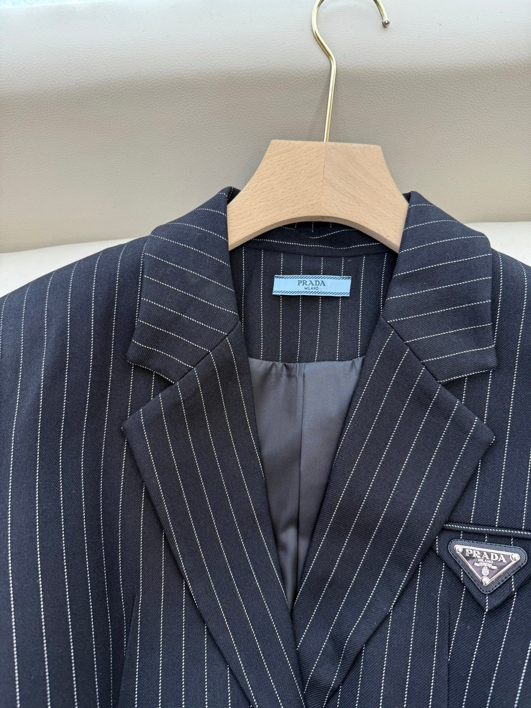 PRADA 25S BLAZER 552