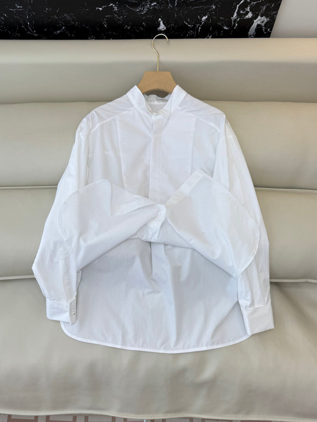 CHANEL 25S LONG-SLEEVE SHIRT 493