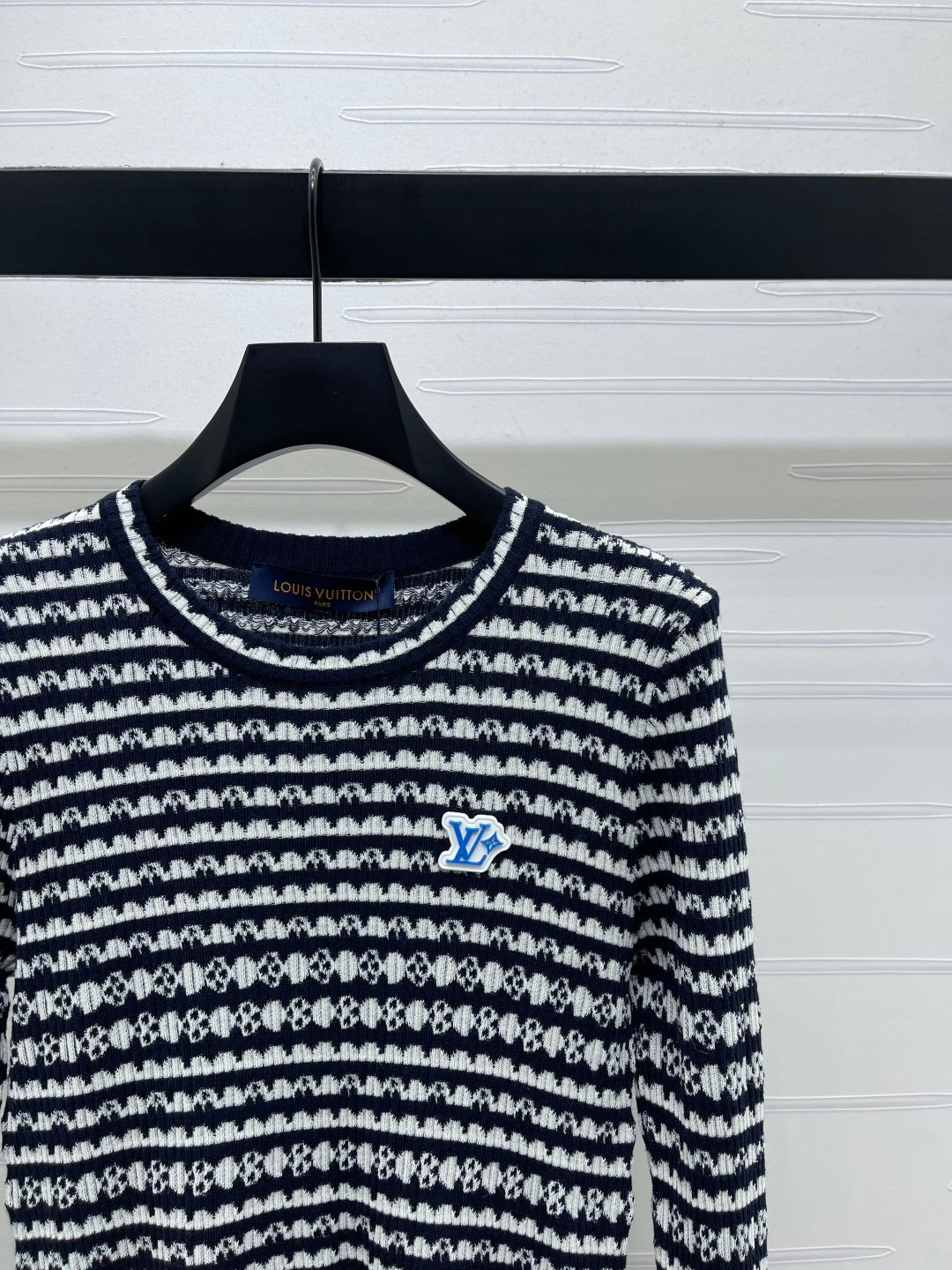 LV 25S SWEATER 0020