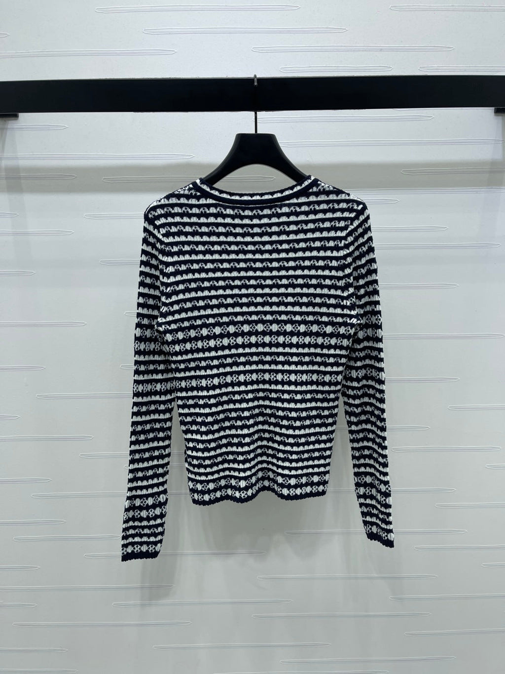 LV 25S SWEATER 0020
