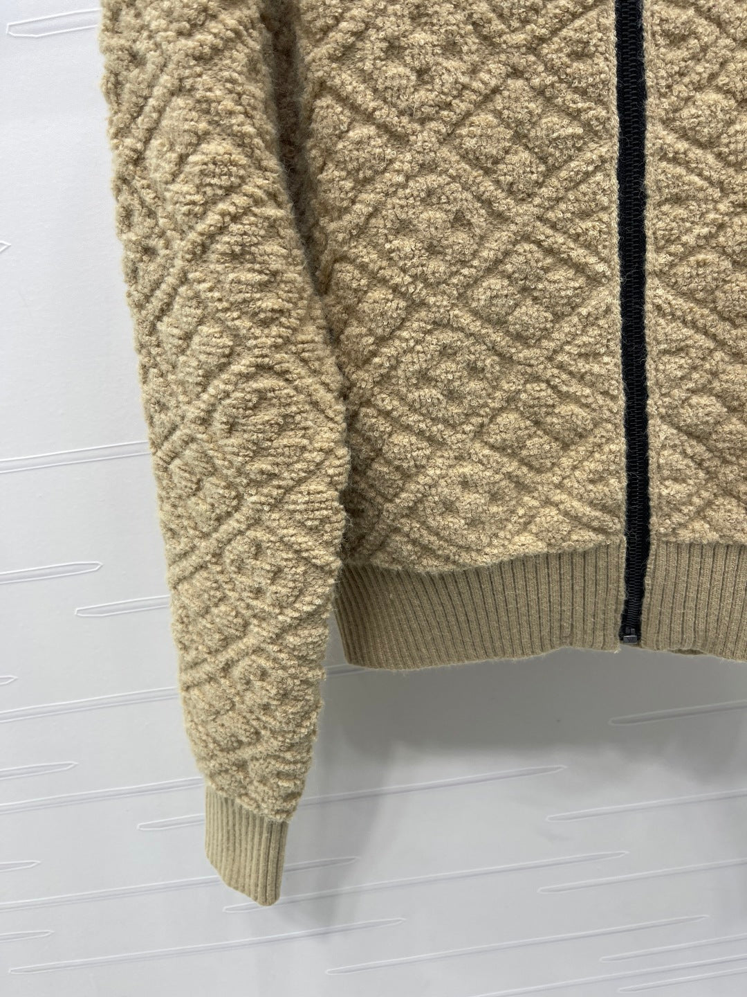 LV 25S CARDIGAN 0021
