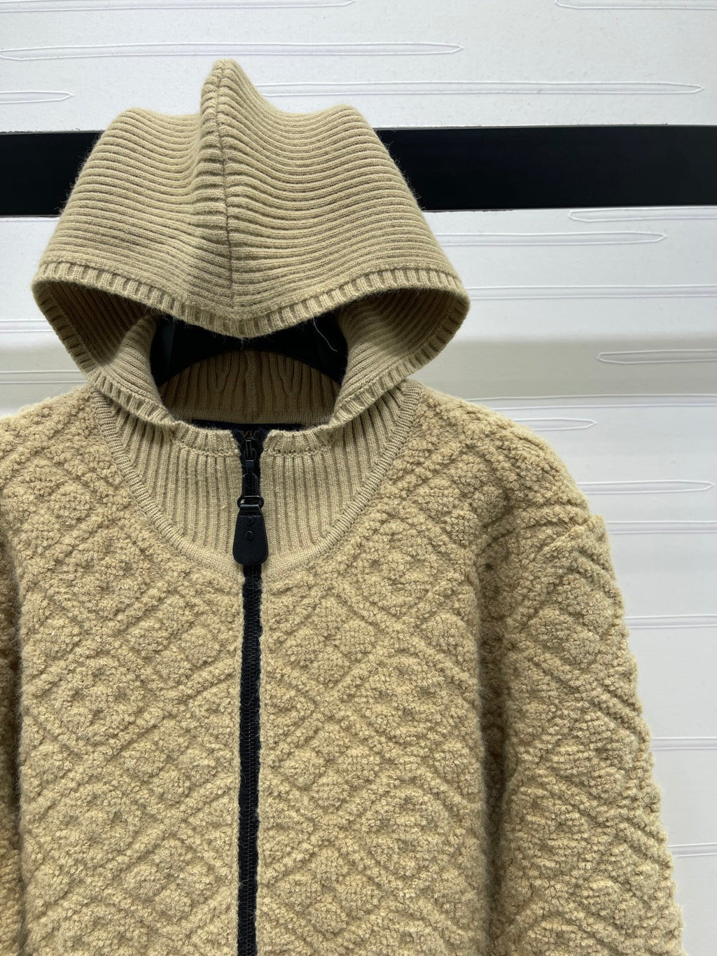 LV 25S CARDIGAN 0021