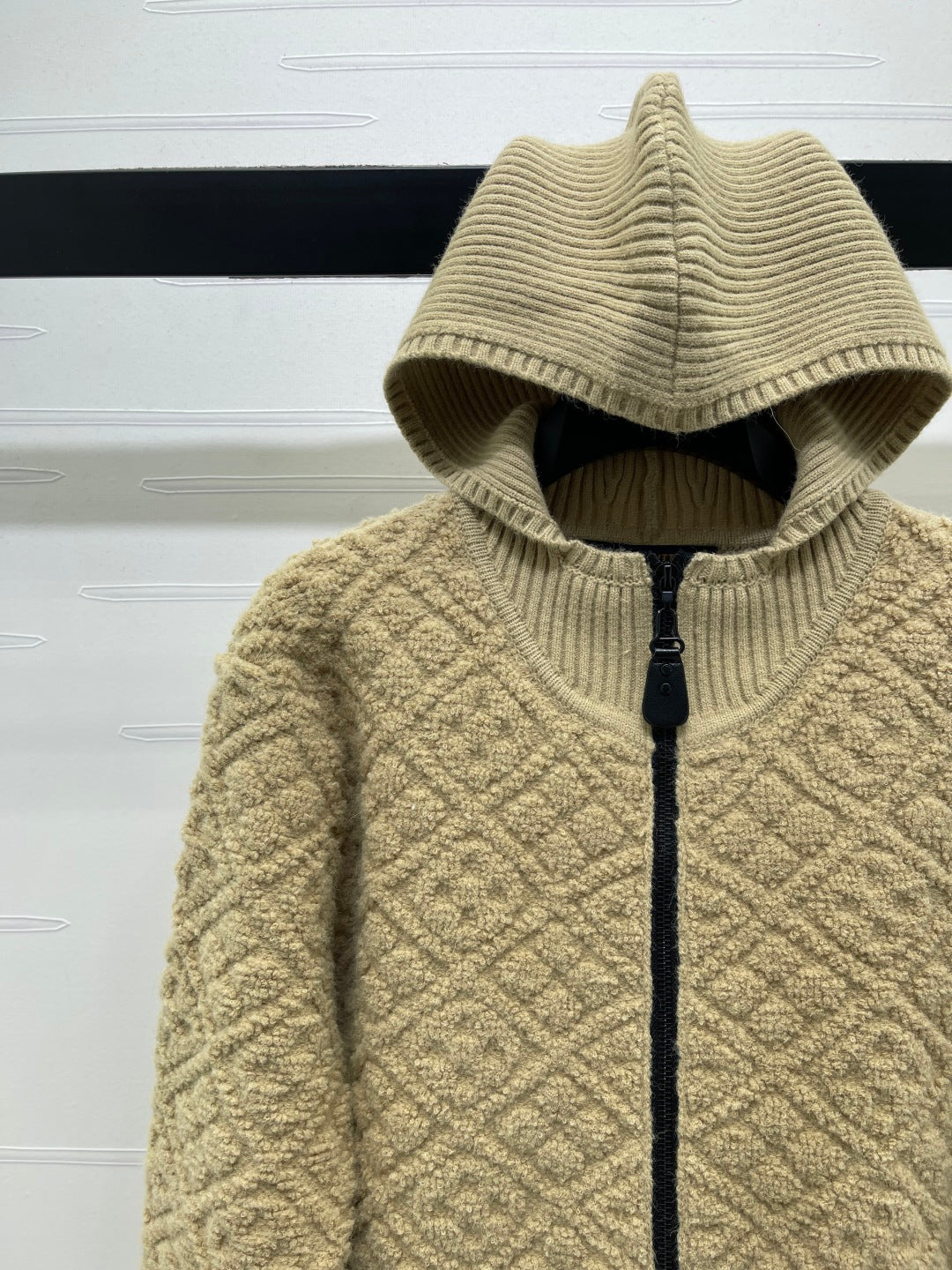 LV 25S CARDIGAN 0021
