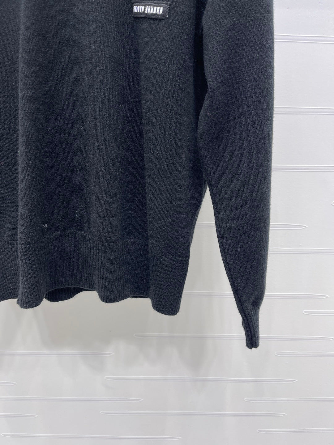 MIUMIU LACE-COLLAR SWEATER STYLE 816