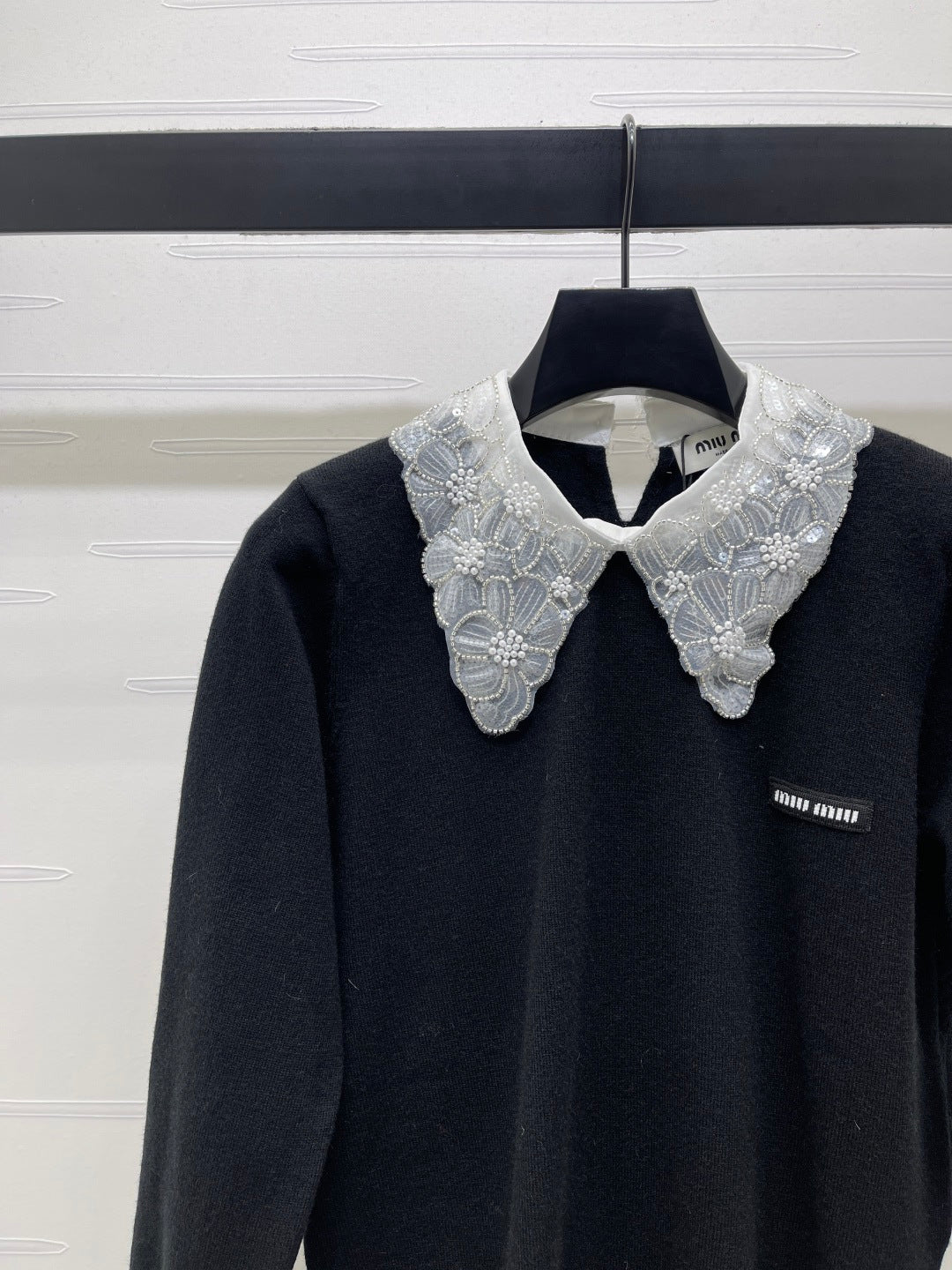 MIUMIU LACE-COLLAR SWEATER STYLE 816
