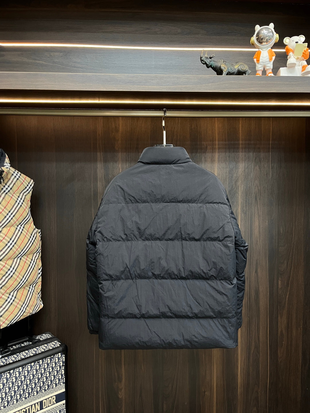 BURBERRY 25S REVERSIBLE DOWN JACKET 256