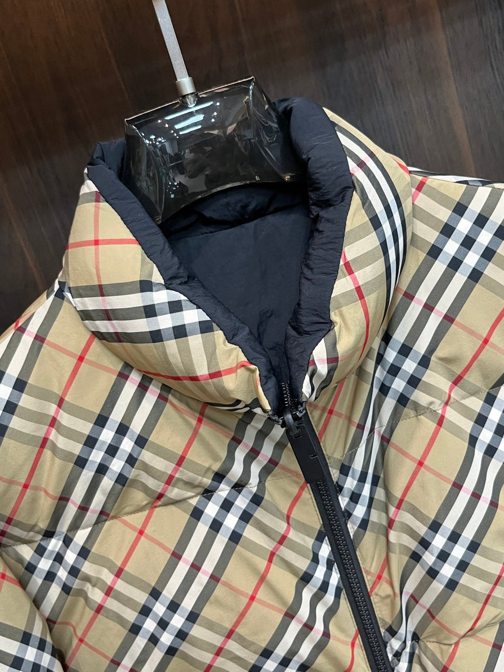 BURBERRY 25S REVERSIBLE DOWN JACKET 256