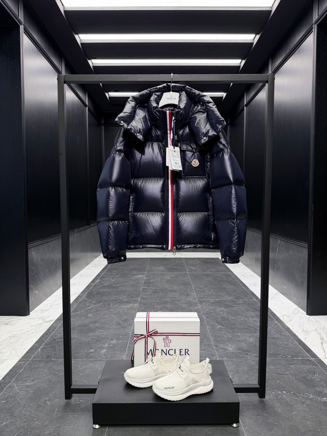 MONCLER JACKET STYLE 186