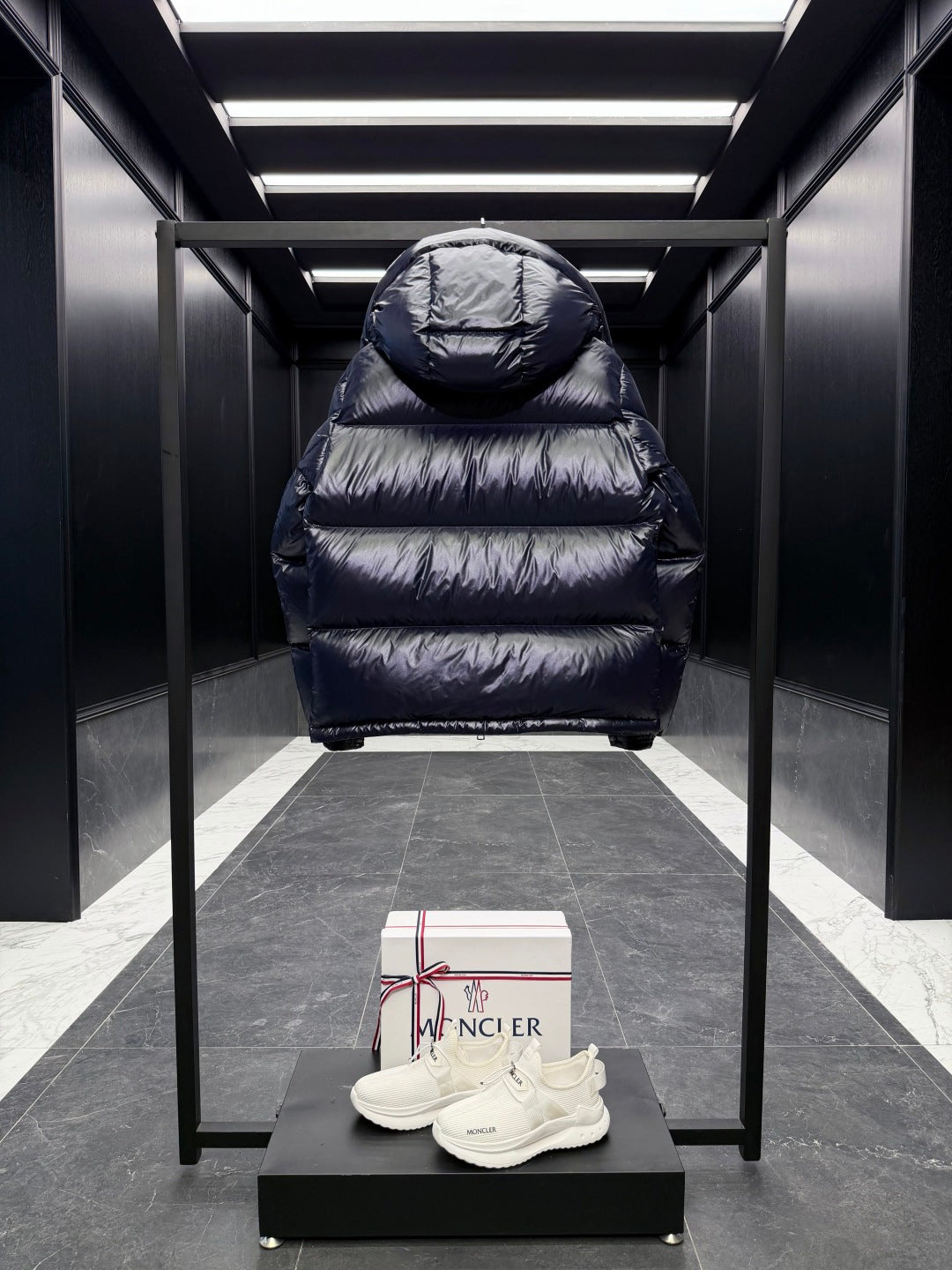 MONCLER JACKET STYLE 186