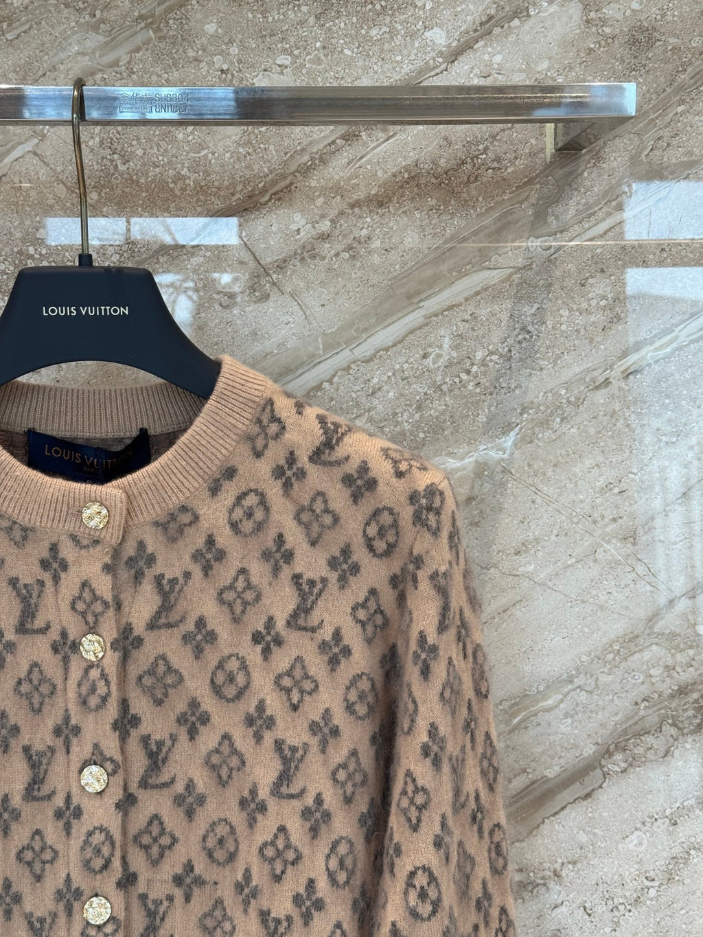 LV 25S CARDIGAN 0005