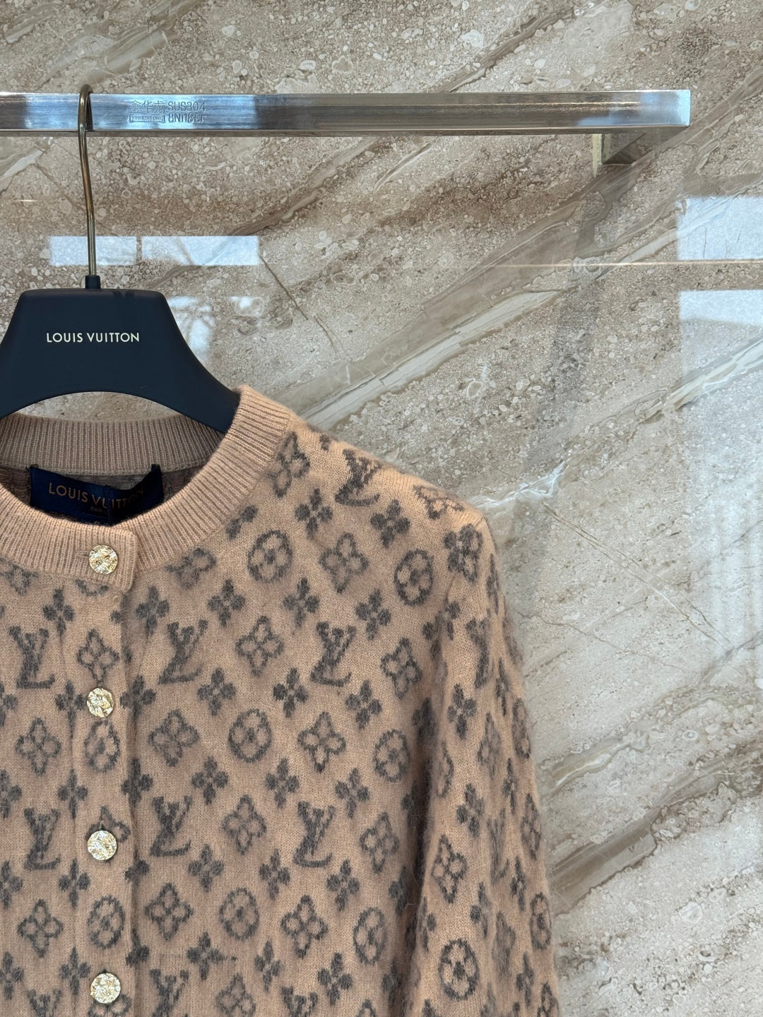 LV 25S CARDIGAN 0005