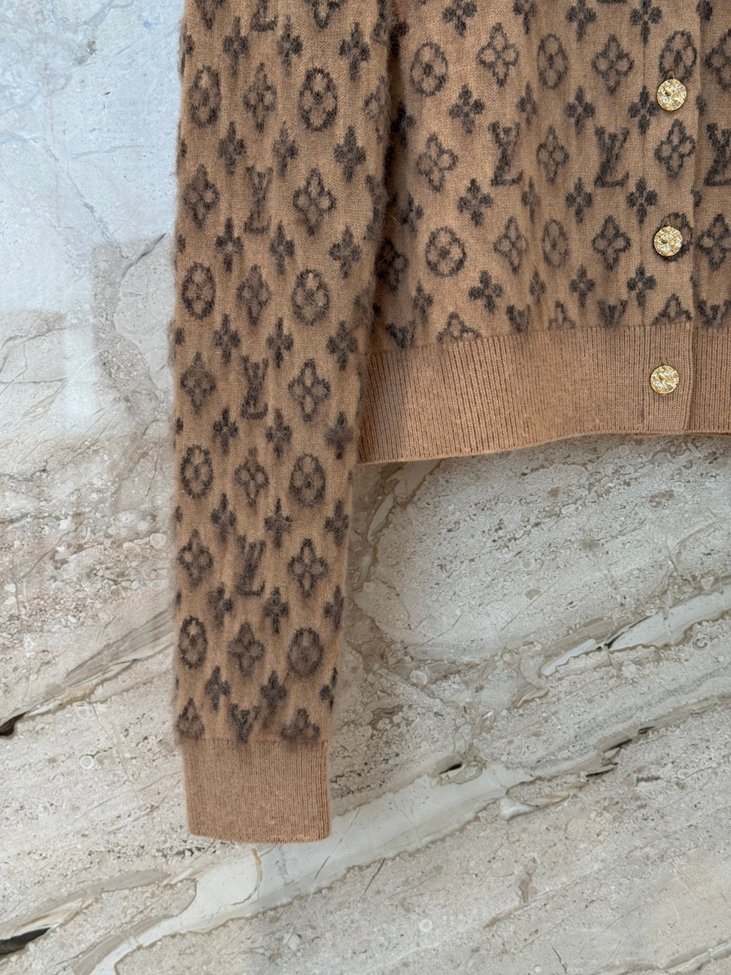 LV 25S CARDIGAN 0005