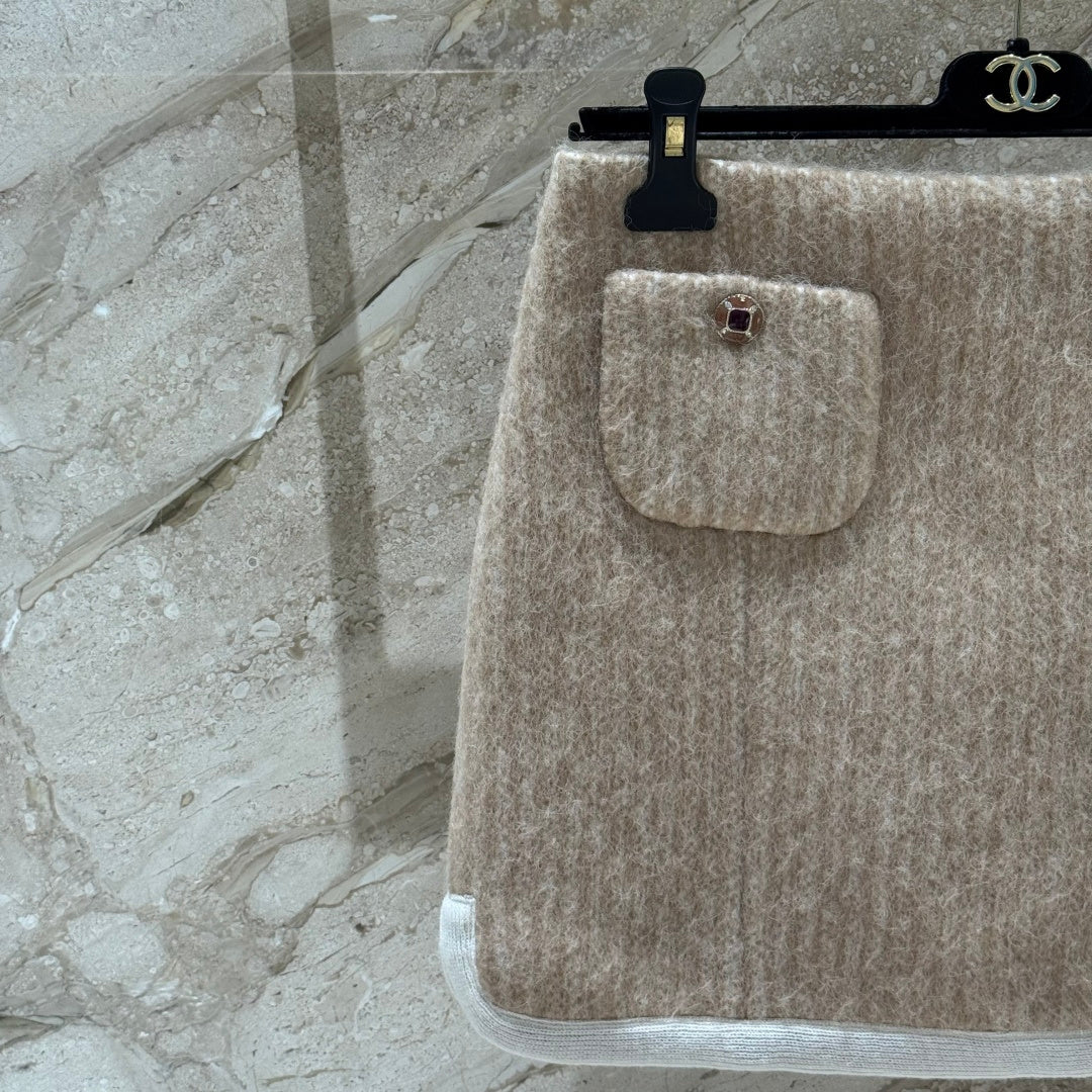 CHANEL 25S KNIT MIDI SKIRT 530