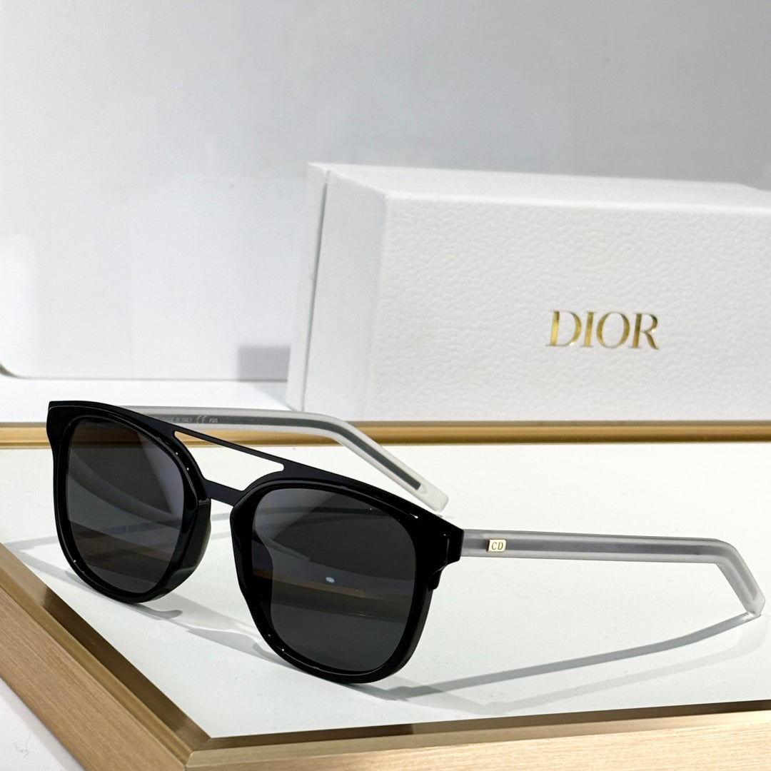 MONTAIGNE SUNGLASS BLACKTIE221S IN ACETATE