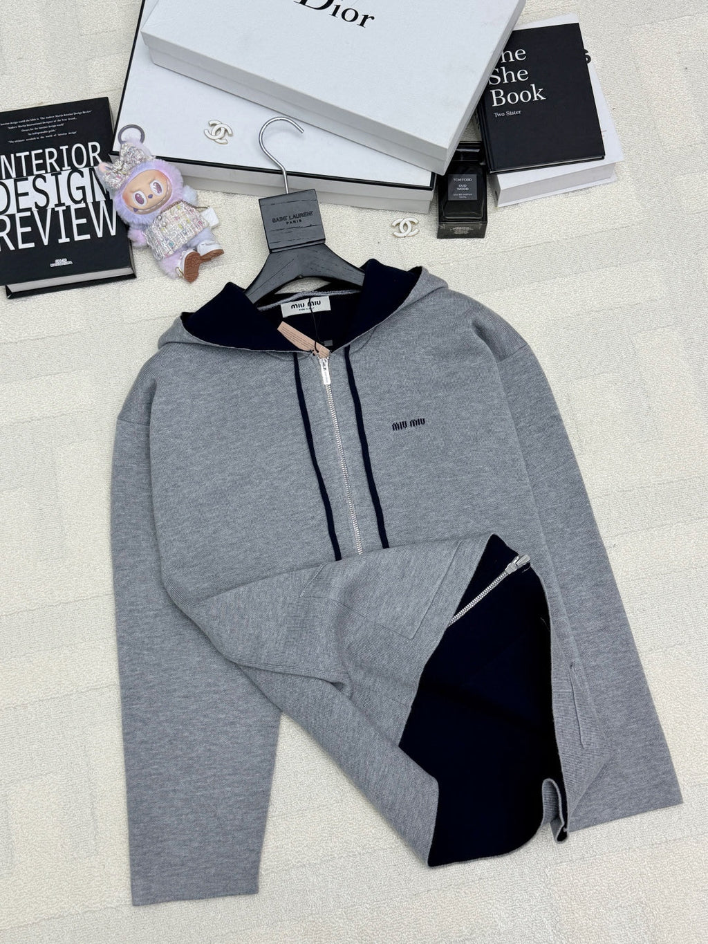 MIUMIU CARDIGAN STYLE 810