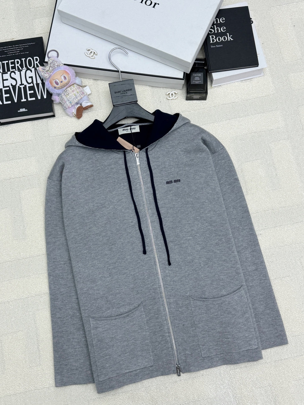 MIUMIU CARDIGAN STYLE 810