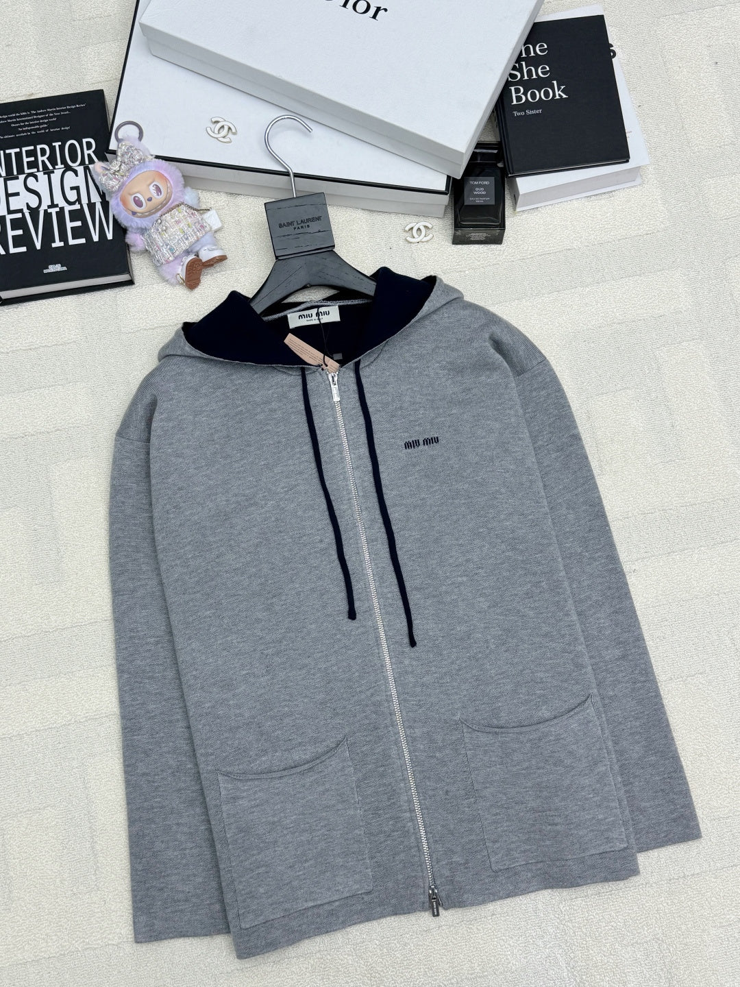 MIUMIU CARDIGAN STYLE 810