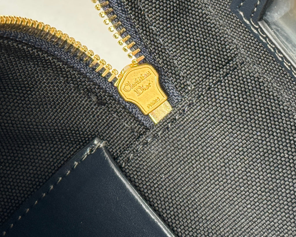 DIOR 25S 30 MONTAIGNE MINI VANITY CASE 16 IN BLUE DIOR OBLIQUE JACQUARD CANVAS