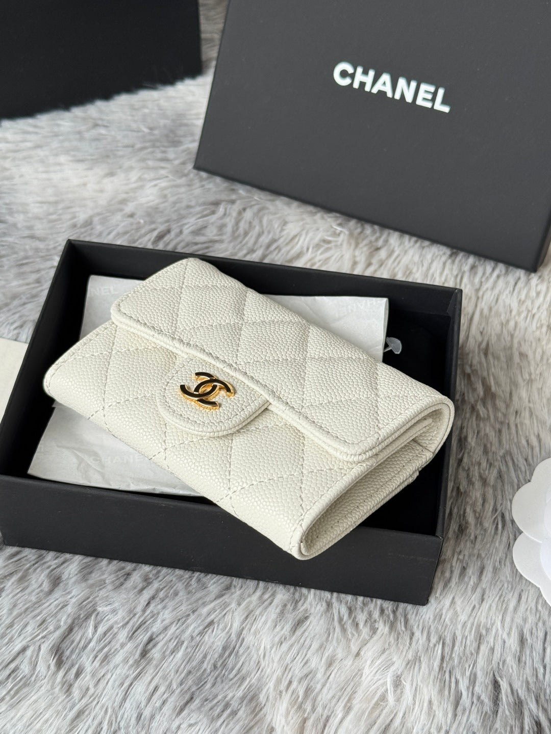 CHANEL 25S CLASSIC FLAP CARD HOLDER 11 IN IVORY CAVIAR GOLD HARDWARE