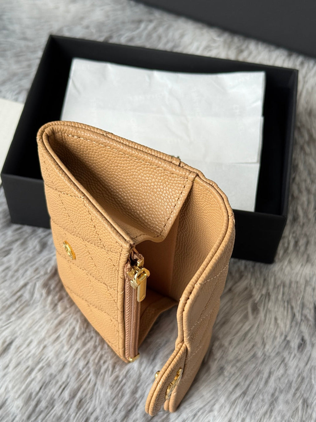 CHANEL 25S CLASSIC FLAP CARD HOLDER 11 IN GOLDEN CARAMEL CAVIAR GOLD HARDWARE